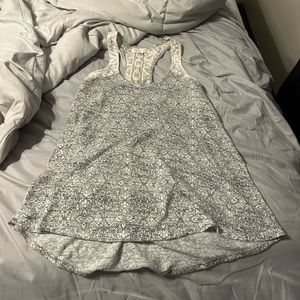Aeropostale grey and white womens tank top